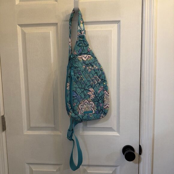 Vera Bradley Peacock Garden Sling Backpack Crossbody Quilted Blue Floral Bag
